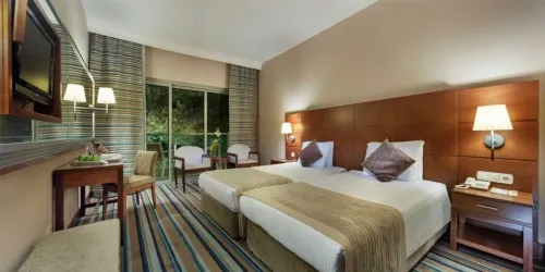 PINE BAY HOLIDAY RESORT 5* 